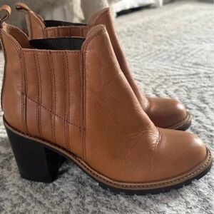 Kurt Geiger Tan Leather Block Heel Chelsea Booties